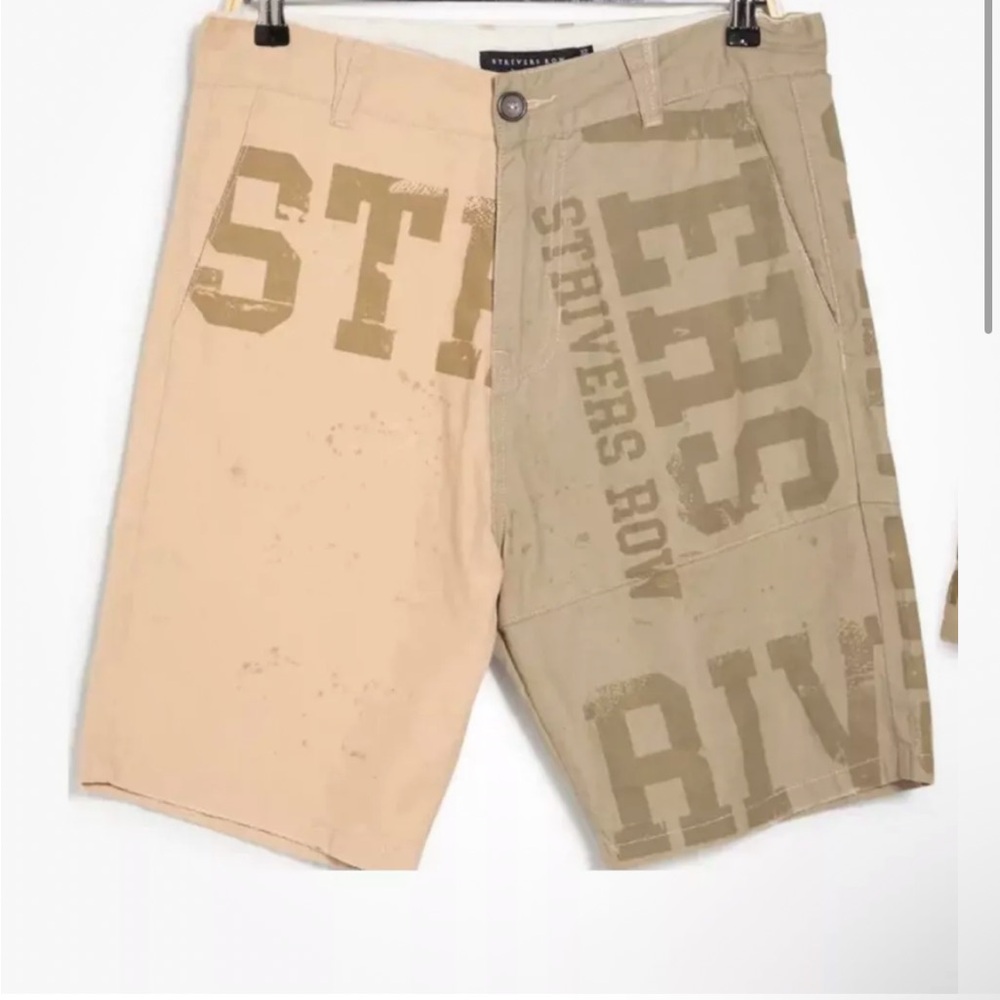 New Strivers Row  Khaki Bill Board Logo Men's Shorts
